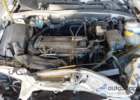 2004 Saturn L300 1 z USA, uszkodzony, nr VIN 1G8JC54F34Y515972